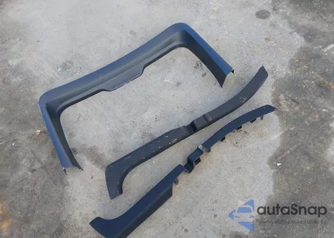 2023 Tesla Model Y Performance Dual Motor All-Wheel Drive z USA, uszkodzony, nr VIN 7SAYGDEF5PF795077